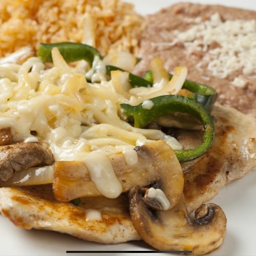 77. Pollo Chihuahua.