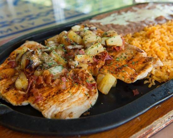 29. Pollo Sriracha.